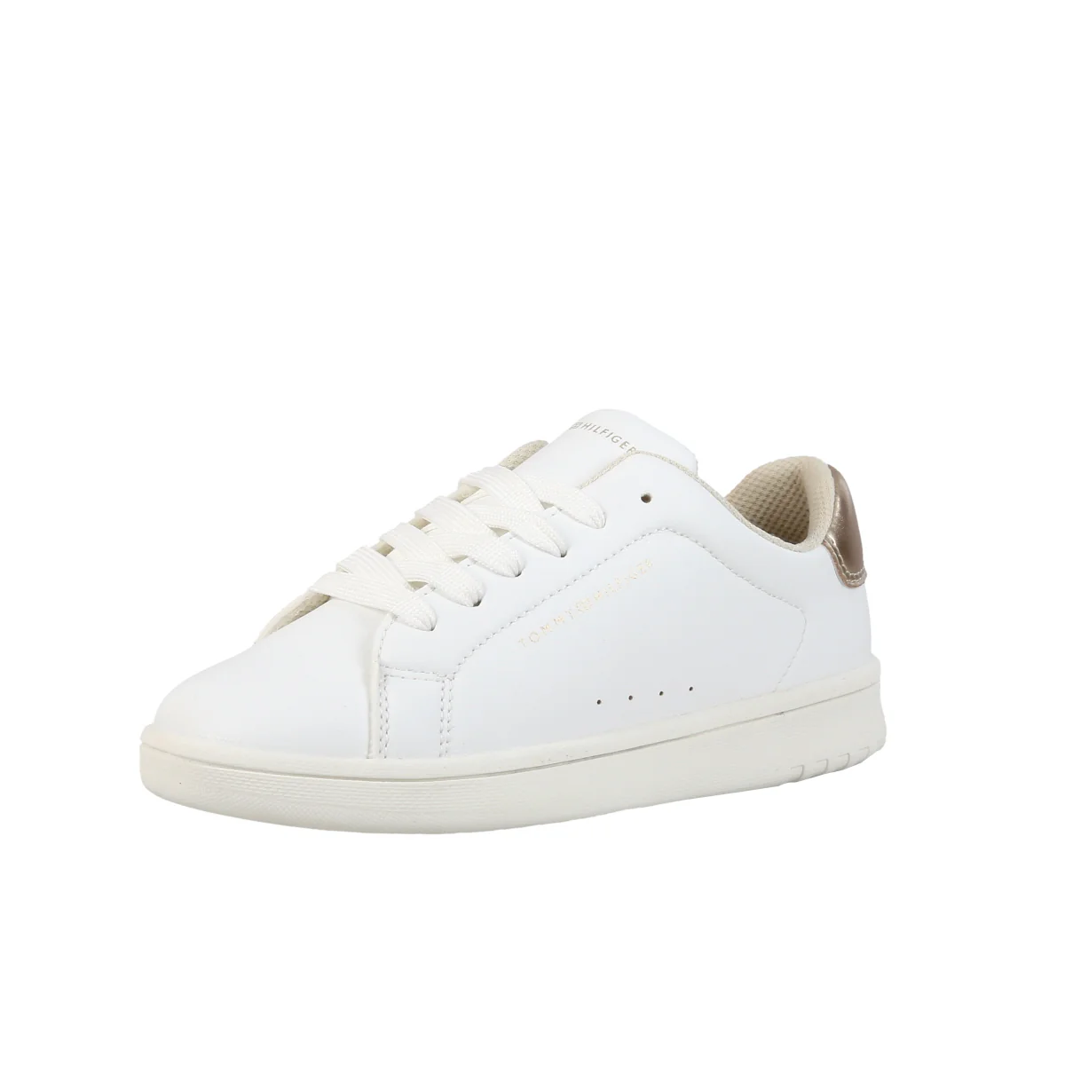 Low Cut Lace-Up Sneaker