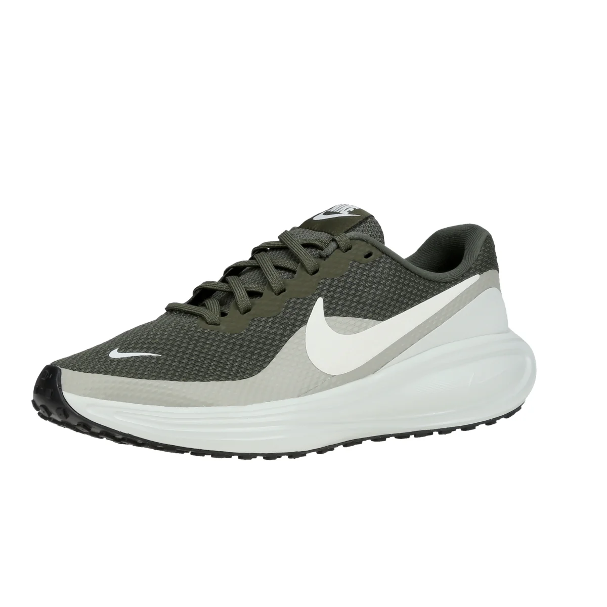 Nike Revolution 8